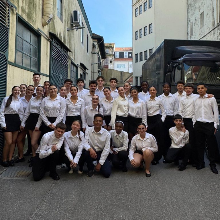 Instagram post from externatosantaclara. This post is in position 1.